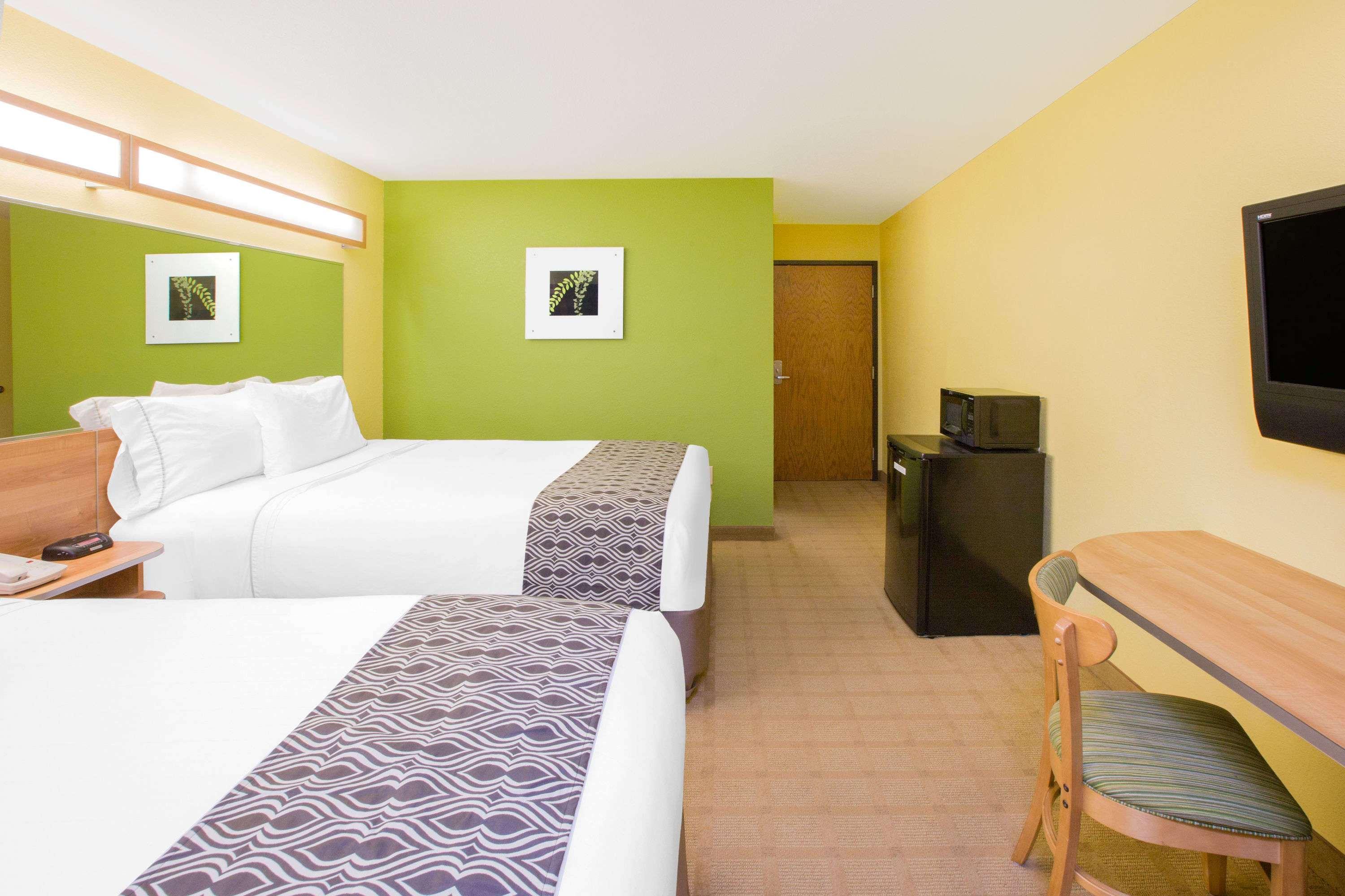 Microtel Inn & Suites By Wyndham Delphos Eksteriør bilde