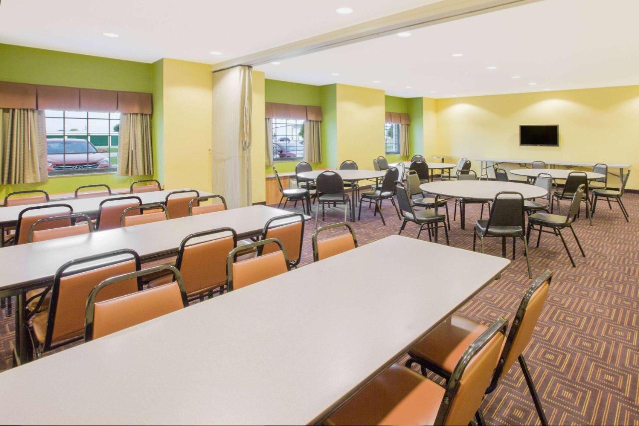 Microtel Inn & Suites By Wyndham Delphos Eksteriør bilde